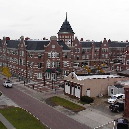 Royal Amsterdam Hotel Pella Экстерьер фото